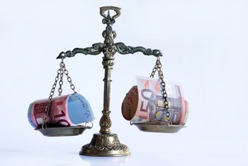 Balans tussen inkomsten en uitgaven