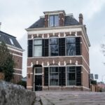 Volgens adviseurs is voorspellen kansloos. Een nuchter kader op basis van je eigen situatie en de rol van het renteaanbod met dalingsclausule.